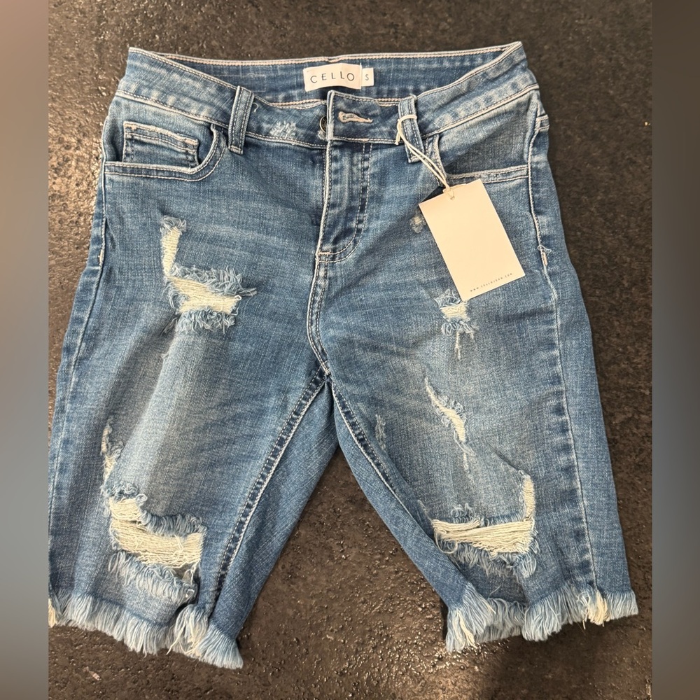 Cello Deluxe Comfort Stretch Shorts -Sophie- Mid Rise Ripped Hem Bermuda Shorts